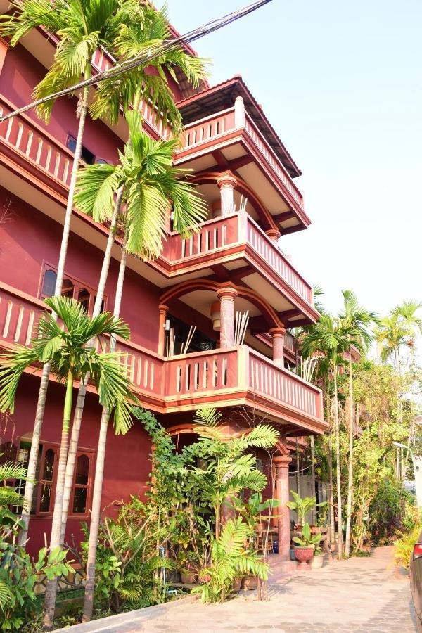 Bou Savy Guesthouse Siem Reap Exterior photo