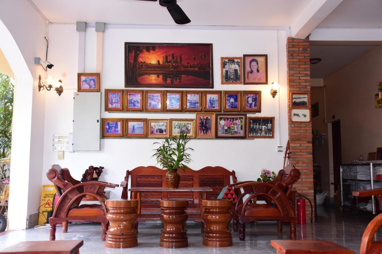 Bou Savy Guesthouse Siem Reap Exterior photo